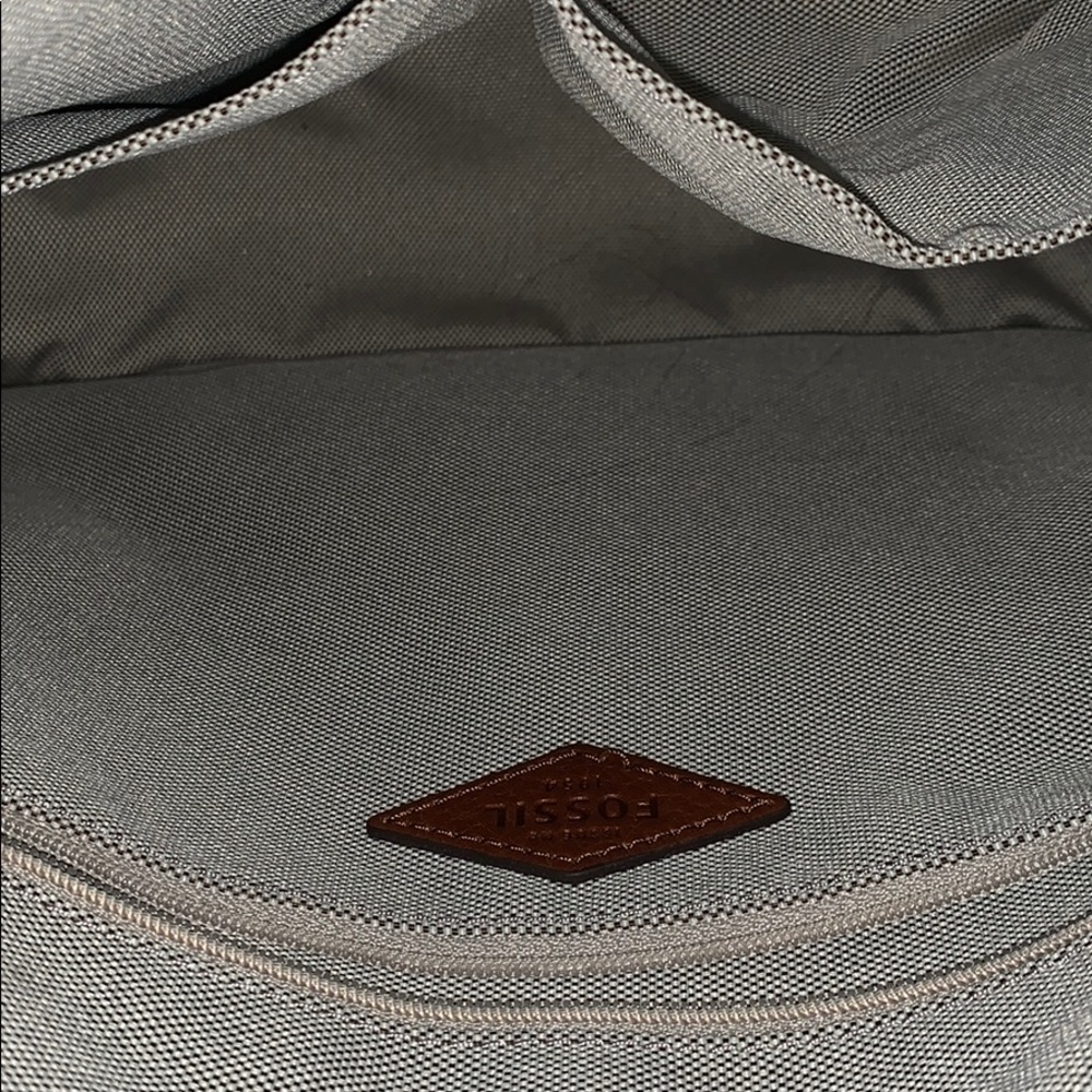 FOSSIL Purse - Picture 4 of 8